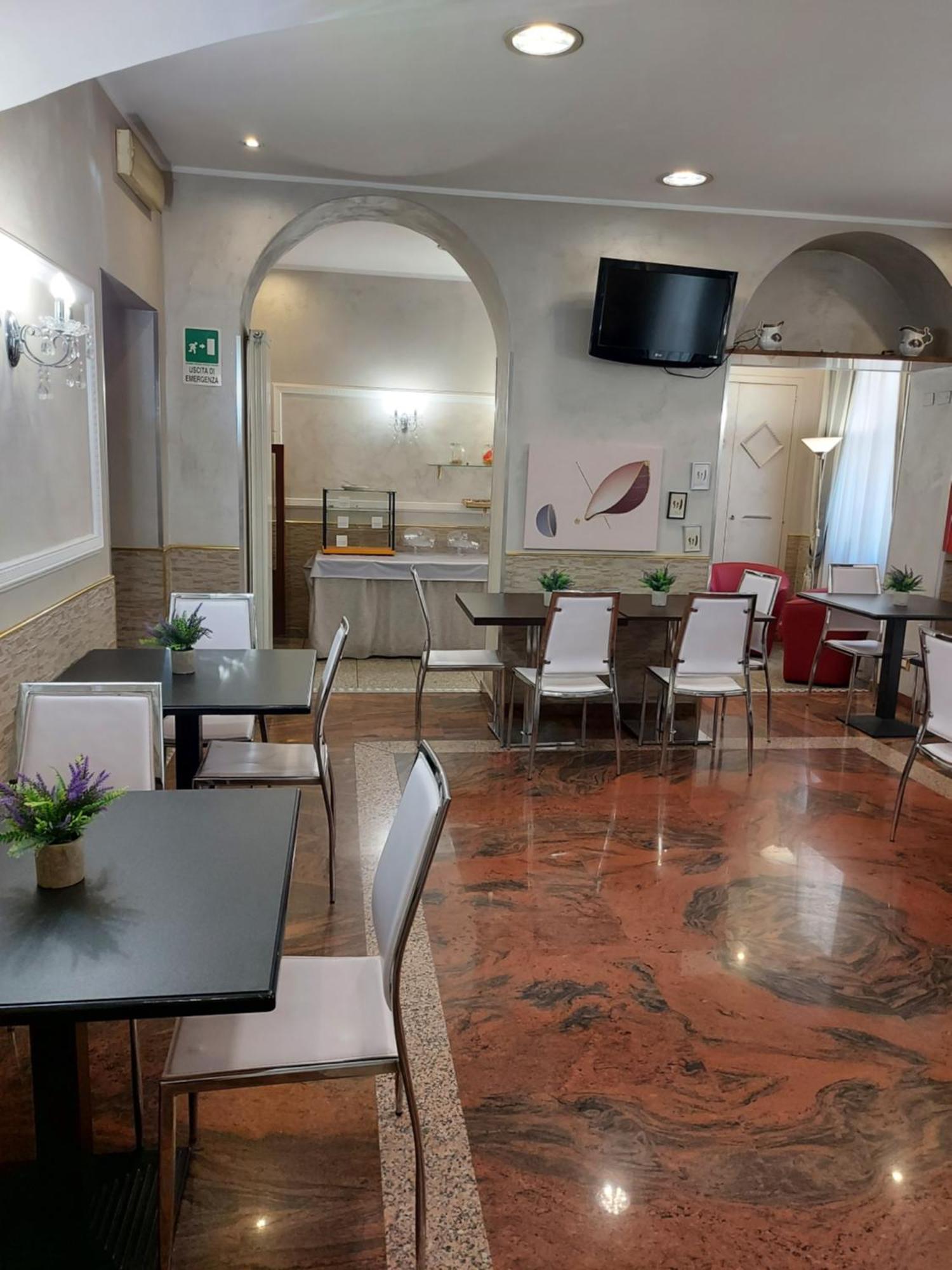 טורינו Hotel Antico Distretto מראה חיצוני תמונה