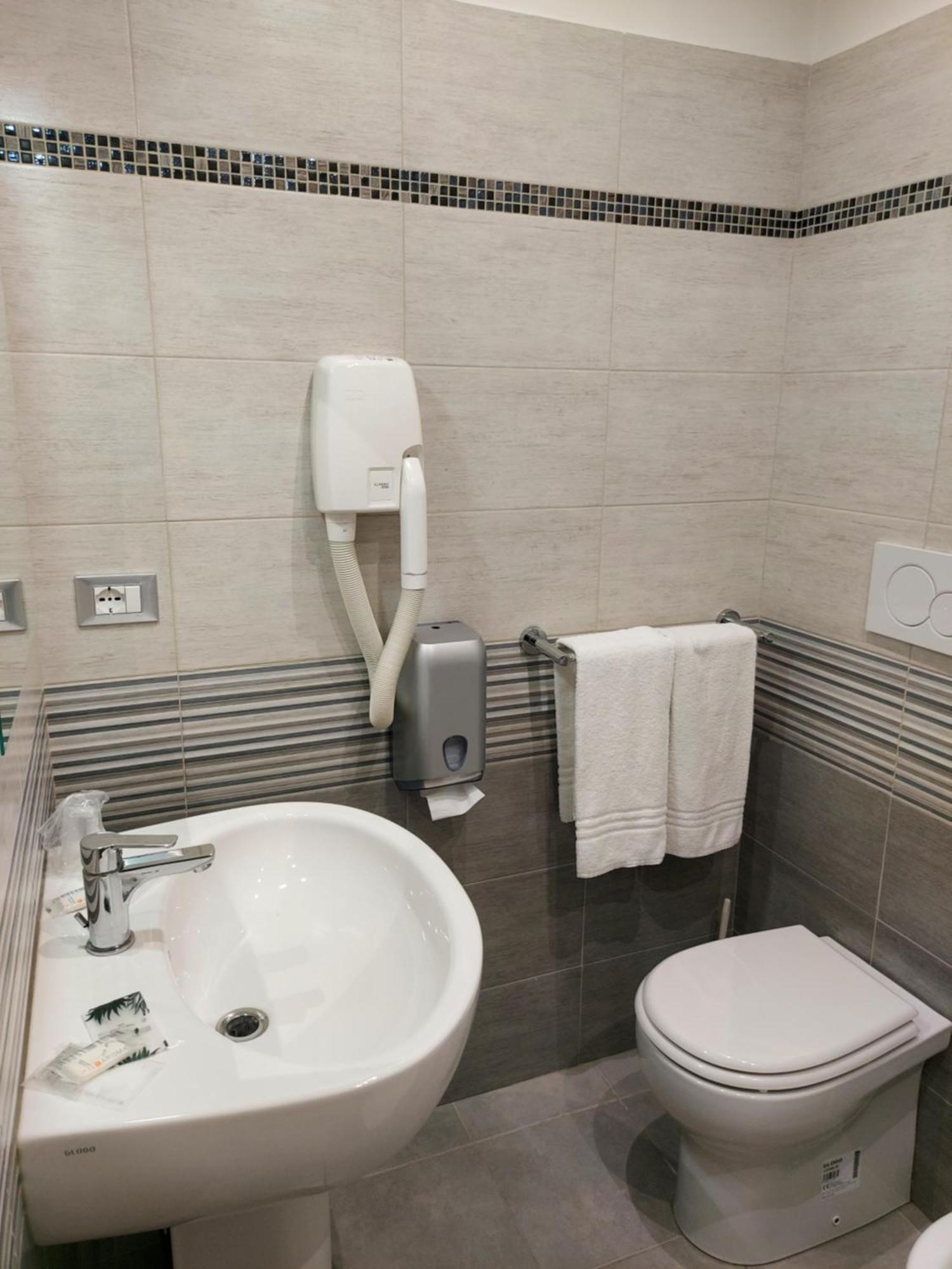 טורינו Hotel Antico Distretto מראה חיצוני תמונה