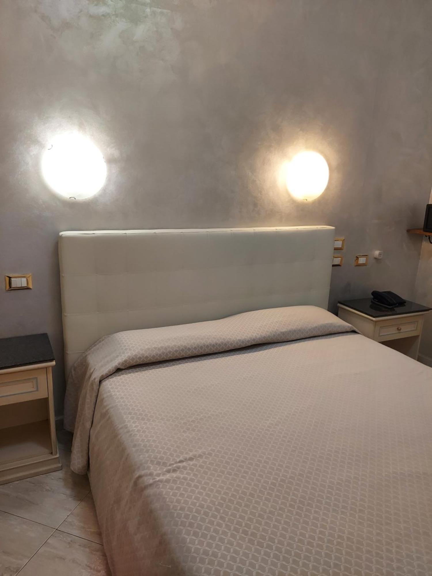 טורינו Hotel Antico Distretto מראה חיצוני תמונה