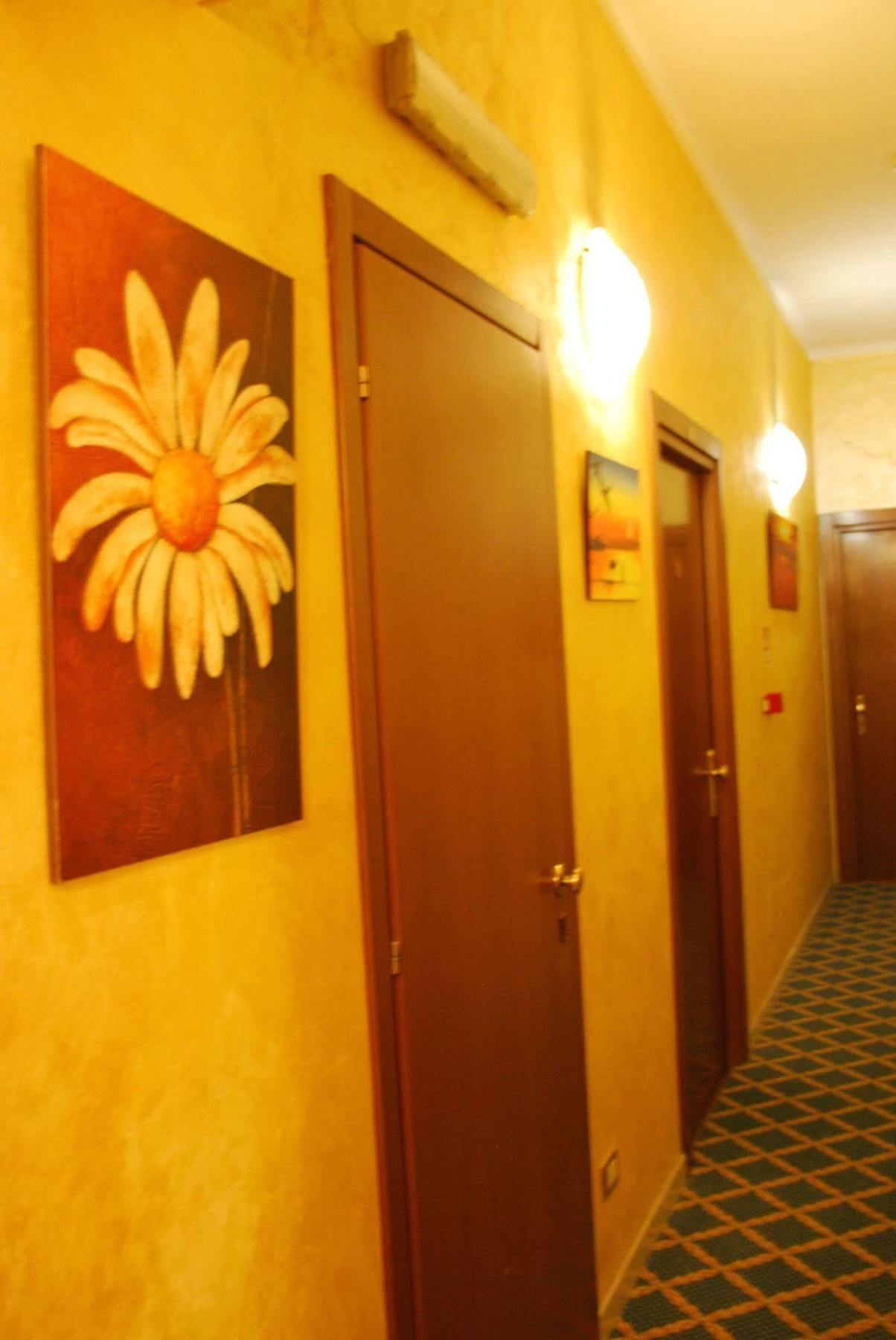 טורינו Hotel Antico Distretto מראה חיצוני תמונה